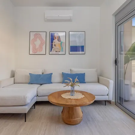 Rhodes Center Santa Marina עיר רודוס